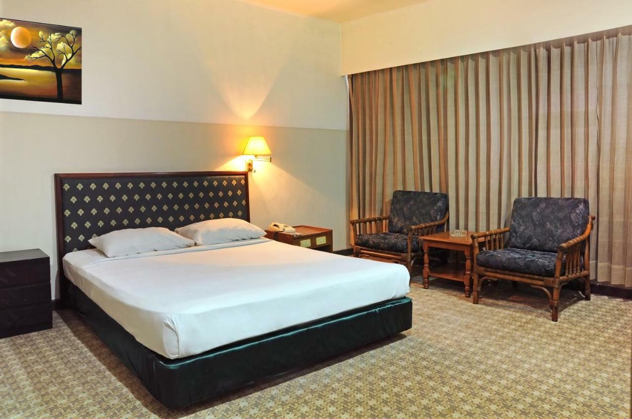 Hotel Banyuwangi Sintera Jakarta Exterior photo